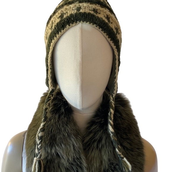 100% VLNA(Wool)  TOLTEK Beanie Made in Czechia. Traditional design. Preloved - Picture 1 of 7